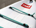 Red Paddle hat eine besondere „V-förmige“ Bugform, das Deck ist dadurch vorne leicht konkav gewölbt.