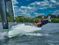 Geringer Freibord, Chines und ein Trapez: Die Sailart 17.5 hat Jollengene