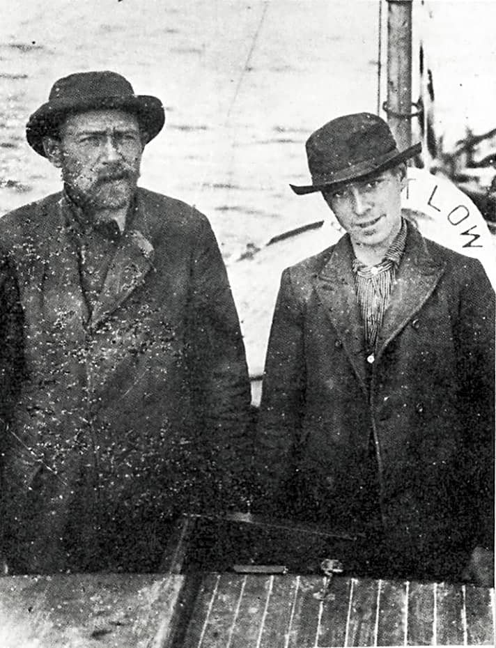   William Newman und sein Sohn Edward an Bord der „Abiel Abbott Low“.
