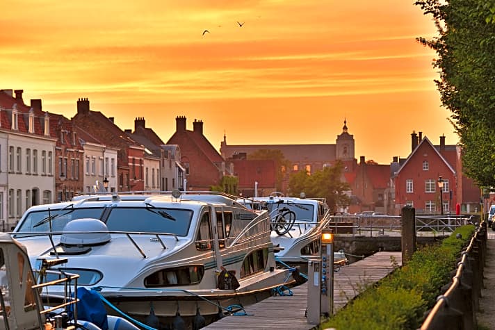 Reise Flandern / Belgien Zwischen den Türmen BOOTE