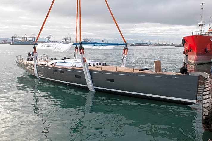   "Seawave"-Launch: Southern Wind Shipyard wasserte mit dem 32  Meter langen Farr/Nauta-Design die vierte Yacht aus der SW102-Serie. 