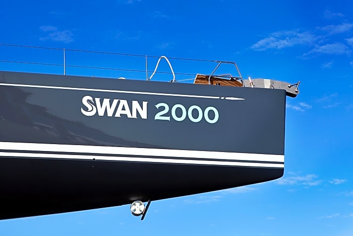   Der Bug der Swan 2000