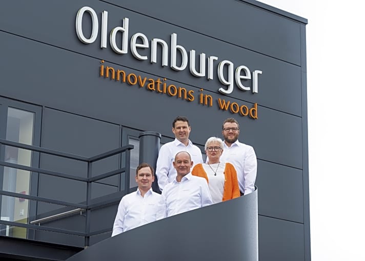   Das Sales-Team: Timo Hartmüller (oben), Benjamin Bäker, Michael Teuber, Brigitte Bischoff, Nico Ostendorf (v.l.n.r.)