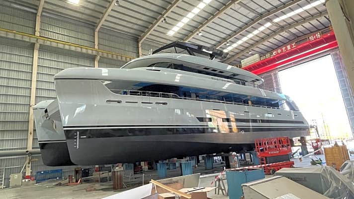 Silver Yachts schweißte und rüstete die 36 Meter lange „SpaceCat” am Werftstandort in China aus