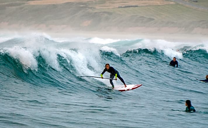   Klitmøller oder Kanaren – die deutsche Wave-Meisterin Paulina Herpel surft alle Arten von Wellen – immer mit dem passenden Board.