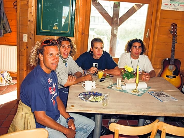 uch auf Sylt in Hans Hütte zusammen mit Brian Talma, Levi Siver und Bruder Jason: Josh war immer mittendrin.