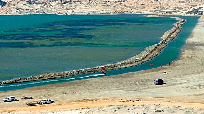   Der künstliche Kanal von Lüderitz/Namibia