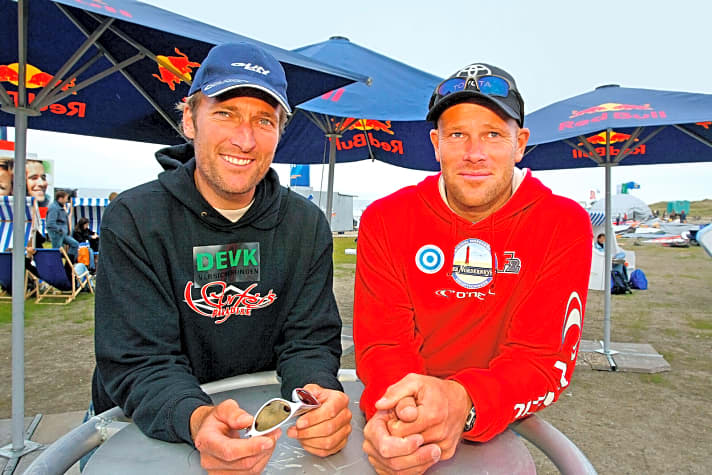   Rivalen der Rennbahn – privat verstehen sich Rekordmeister Bernd Flessner und Helge Wilkens bestens, auf dem Wasser waren sie harte Konkurrenten.  