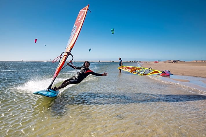   Wir zeigen Euch die besten Spots für entspannten Surf-Spaß und schnelle Lernerfolge! 