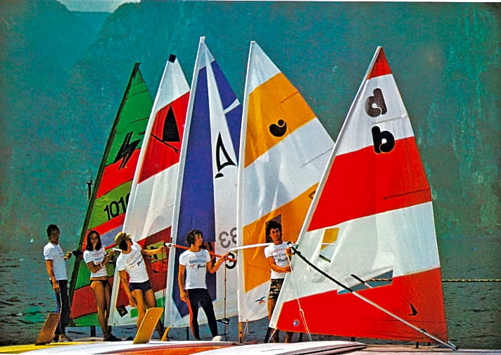   In der Testmannschaft des ersten Segelbretter-Tests stand 1976 auch Ulrich Stanciu (3. von links), der ein Jahr später das surf Magazin im Delius Klasing Verlag gründete.