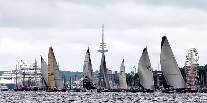   Auftakt zur 120. Kieler Woche 2014: 127 Boote nahmen am Welcome Race von Kiel nach Eckernförde teil. Der Start erfolgte in der Innenförde