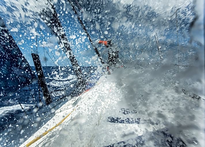   Nasser Job im Volvo Ocean Race: das Vorschiff