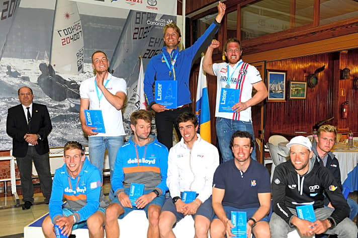   Bei der Siegerehrung konnte Philipp Buhl (r.) schon wieder lächeln. Über ihm jubelte dieses Mal Olympia-Konkurrent Jesper Stålheim aus Schweden