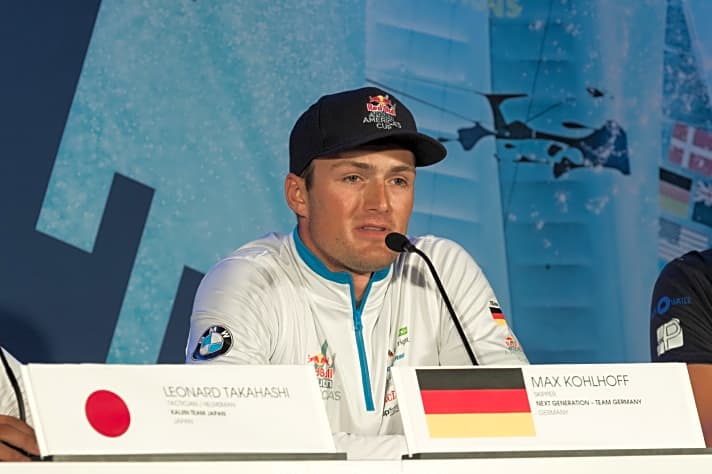   SVB-Team-Germany-Skipper Max Kohlhoff bei seiner ersten Pressekonferenz in der aktuellen Cup-Herzschlagkammer auf Bermuda