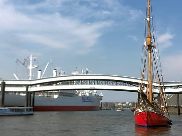   Die „Dagmar Aaen“ verlässt Hamburg zur Expedition Ocean Change