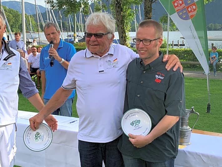   Mit 83 Jahren der älteste Teilnehmer: Sepp Höss, der "Stier vom Tegernsee", segelt bei der Tempest-WM mit Roland Metzner auf Platz 10