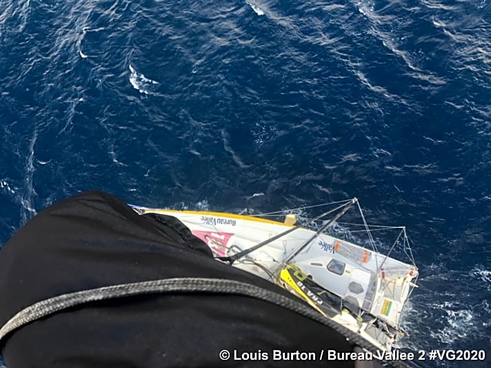   Nur für Schwindelfreie: Burtons Blick aus dem 28 Meter hohen Mast nach unten