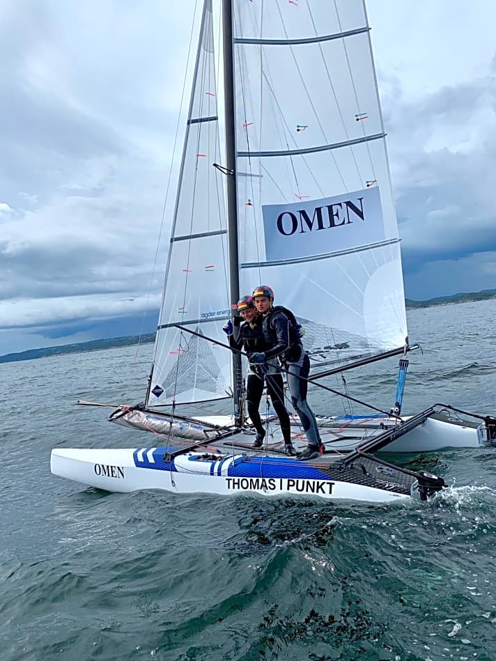   Gutes Omen für die Zukunft: Silas Mühle und Romy Mackenbrock segeln bei der Junioren-WM im Nacra 17 zu Bronze und gewinnen die U21-Wertung