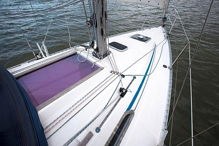 Segelboot Weisse Punkte Auf Grun Dek160 15 main image 1