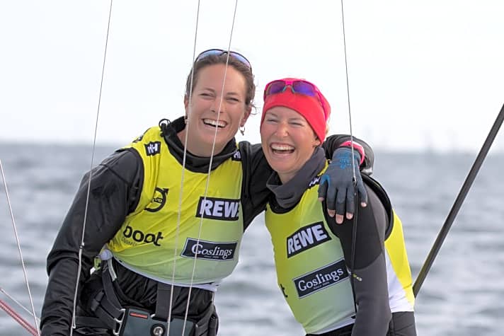  Haben die 126. Kieler Woche 2020 in glücklicher Erinnerung: Die 49erFX-Seglerinnen Tina Lutz und Susann Beucke erfüllten sich im vergangenen Herbst ihren Olympia-Traum, lösten das Tokio-Ticket