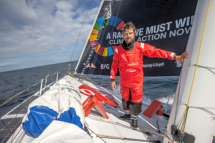   Sein Rennen geht weiter – auf dem Wasser und an Land: Boris Herrmann hat sich ehrgeizige sportliche Ziele gesetzt und bleibt auch seinem Kampf für den Meeresschutz treu
