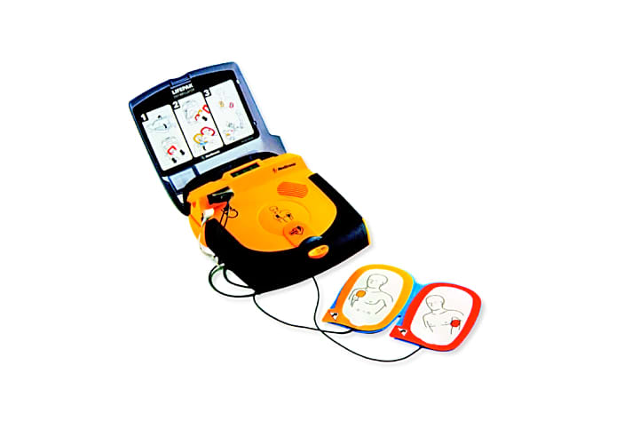   Defibrillator für den Bordgebrauch