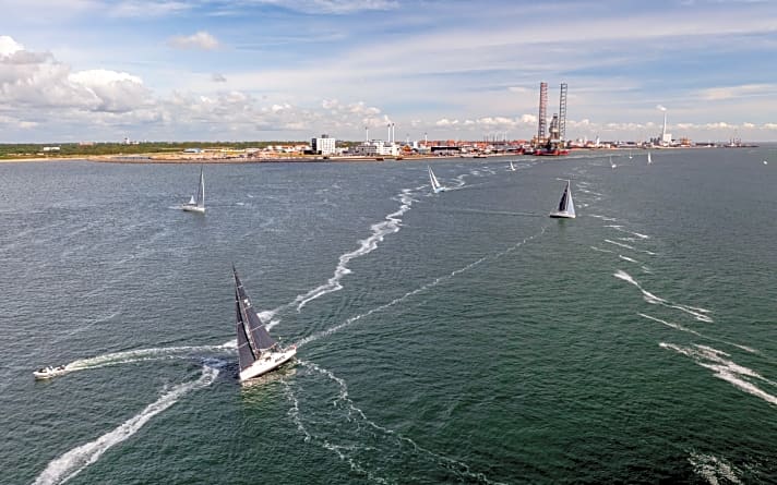   Hier kreuzen die Solisten aus dem dänischen Offshore-Starthafen Esbjerg hinaus