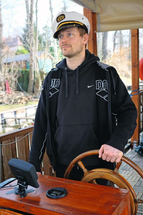 Boot oder bauliche Anlage?