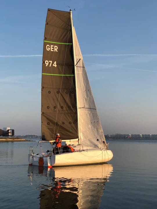   Der Vector 6.50, mit dem Lennart Burke 2021 bei der Einhand-Transatlantik-Regatta Minitransat starten will 