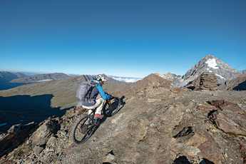 Fünf mal Dreitausend