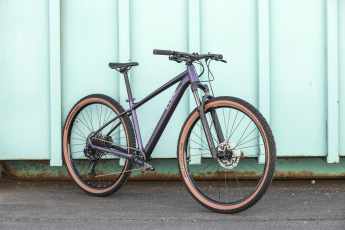 Einsteiger-Hardtail für 899 Euro