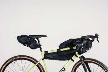 Compact set, clever details, sporty price