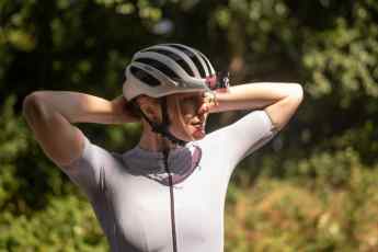 Neuer Rennradhelm mit MIPS