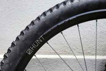 Enduro-Laufrad mit Kumpel-Status