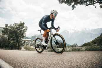 A lightweight all-round racer with aerodynamic ambitions