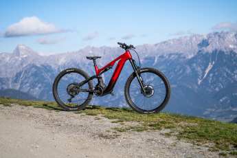 Neues E-MTB mit Bosch-ABS & Automatikschaltung