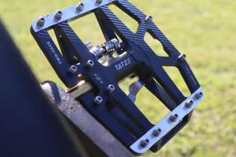 A review of the reissued super-lightweight pedal with excellent grip