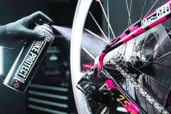 Protection for brake discs
