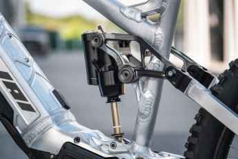 Neuer Super-Dämpfer direkt aus der Zukunft