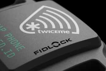 Notfallinfos über Fidlock-Helmschnalle mit NFC