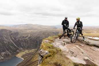 Roadtrip mit dem E-MTB zu den 7 besten Trailspots
