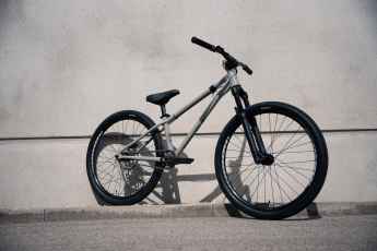 Stahl-Dirtbike zum fairen Preis