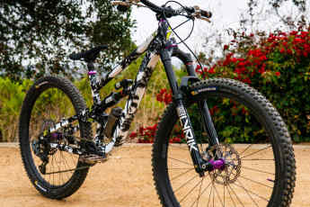 Wenn eine Freeride-Legende ein Bike designt