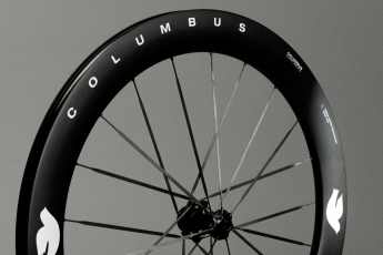 Columbus présente pour la première fois ses vélos sans pédales
