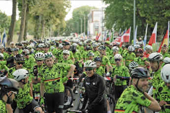 2,500 participants expected