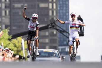 Pogacar offre la victoire à McNulty