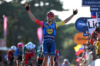 Milan hat die besten Sprintbeine, Vingegaard feiert in Rosa
