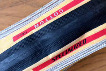Baumwollreifen von Specialized für den Race Day