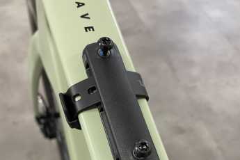 Überall-Flaschenhalter von Tailfin