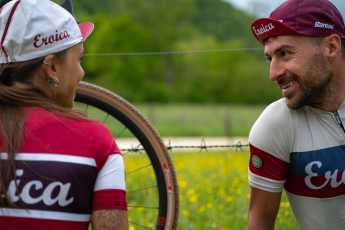 Radsportbekleidung im Retrodesign